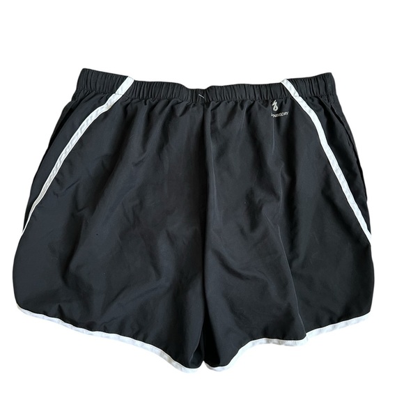 New Balance women’s running shorts with drawstring size small - Picture 5 of 7